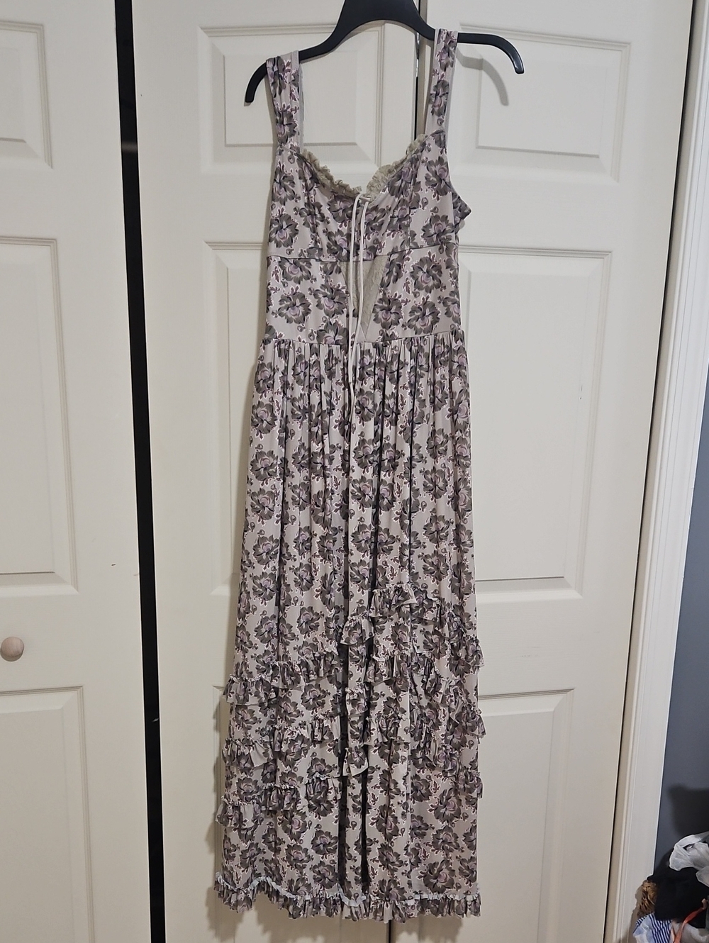 Joyfolie Floral Tiered Maxi Dress in Light Beige and Gray Floral